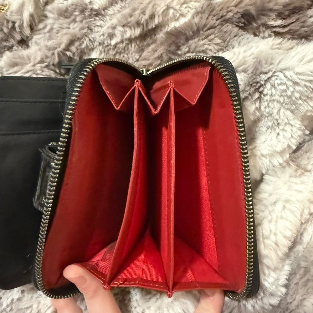 Christian Louboutin Black Leather Wallet with Gold Chain - Picture 5 of 10